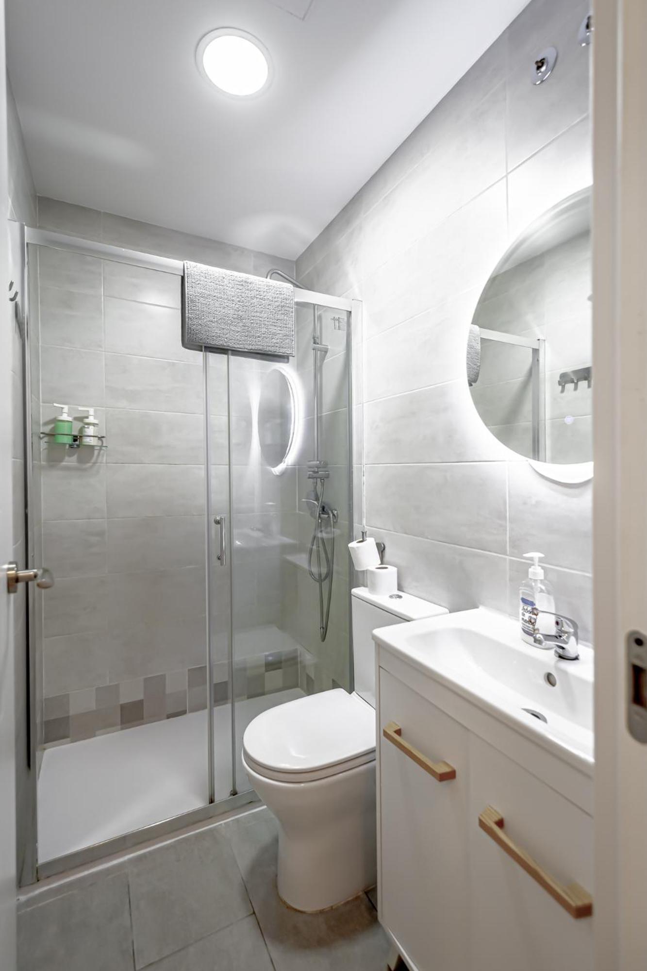 Apartamentos Tetuan Madrid Exterior foto
